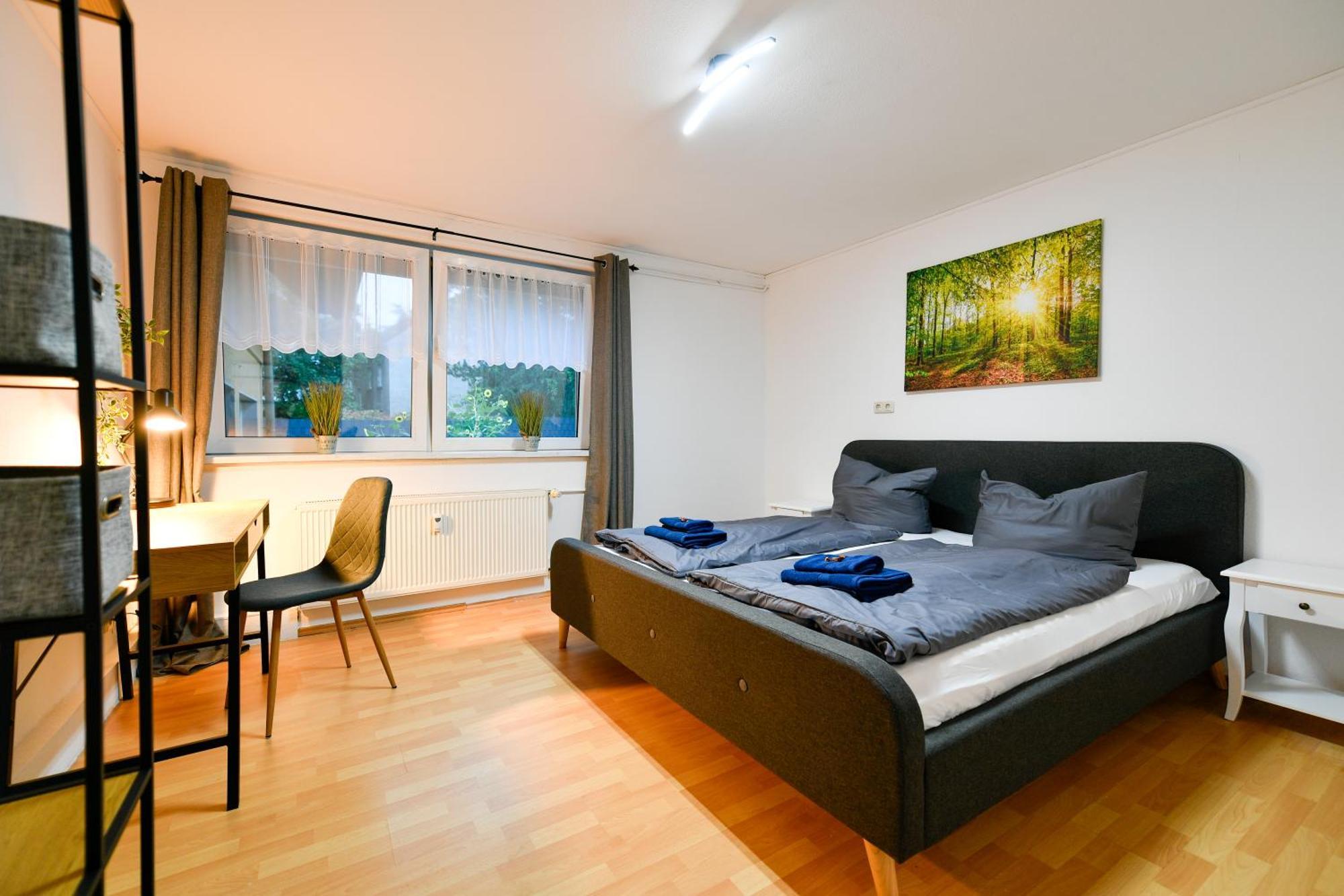Grosses Spree Apartment, 3 Schlafzimmer Bis 10 Personen, 4X Kfz Parkplatz, Terrasse, Waschtrockner, Wlan, Netflix 콧부스 외부 사진