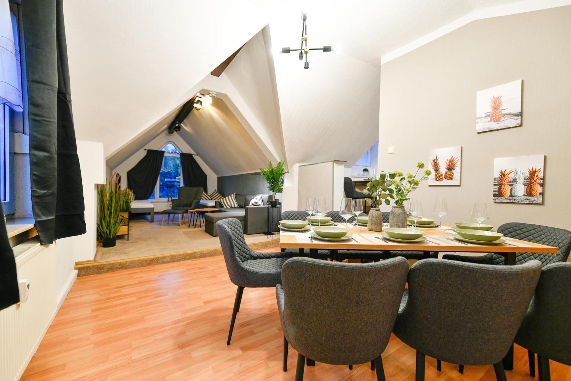 Grosses Spree Apartment, 3 Schlafzimmer Bis 10 Personen, 4X Kfz Parkplatz, Terrasse, Waschtrockner, Wlan, Netflix 콧부스 외부 사진
